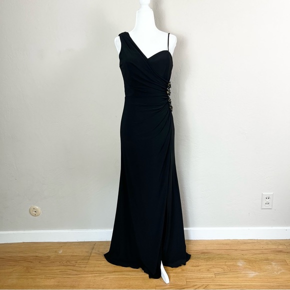 Portia and Scarlett: Enchanting Short Dress with Delicate Ruching and Asymetrical Sweetheart Neckline main image 1